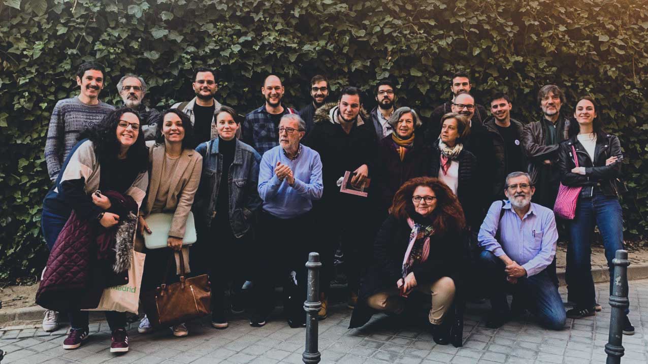 Vocales vecinos de Más Madrid Arganzuela con la concejala del distrito, Rita Maestre.
