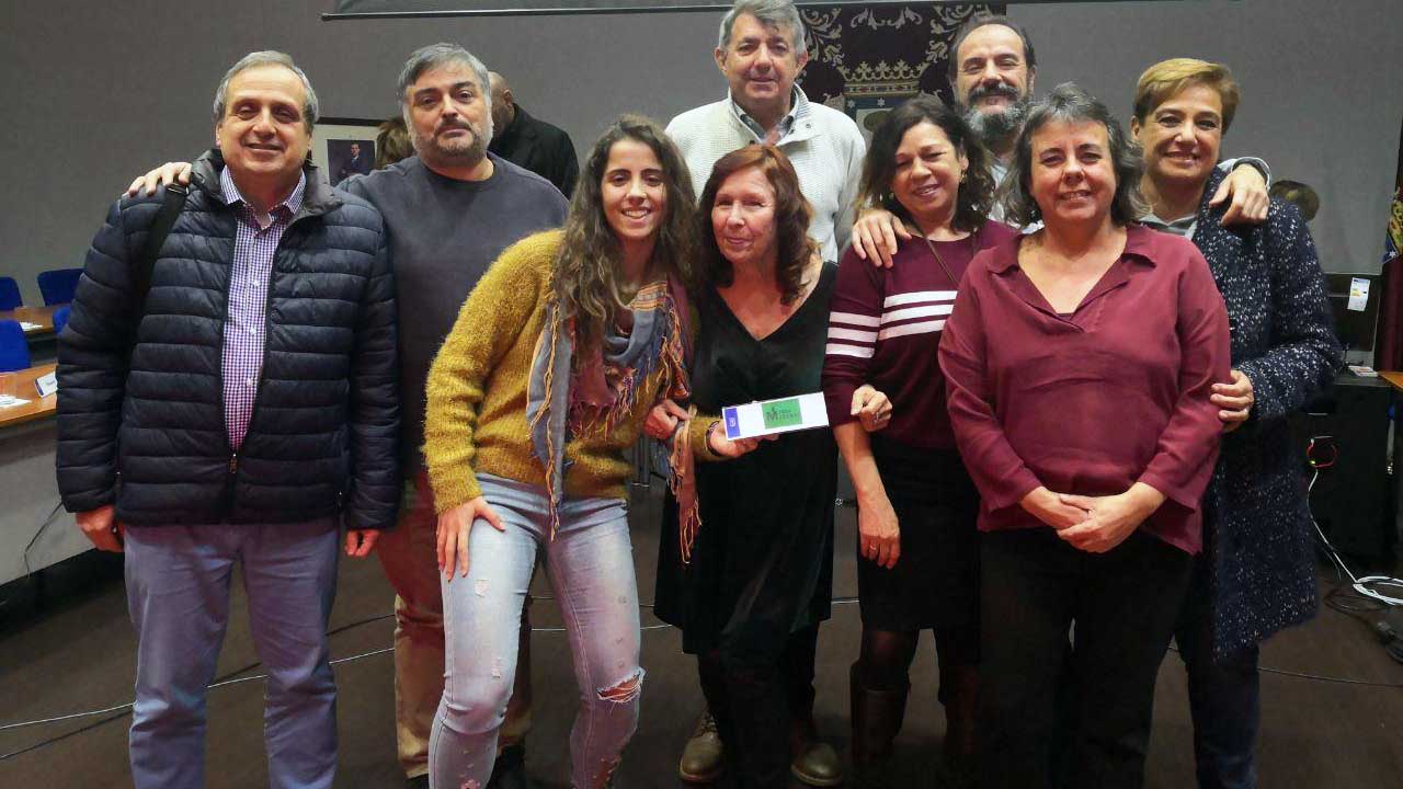 Vocales vecinos de Más Madrid San Blas-Canillejas con la concejala del distrito, Marta Gómez Lahoz.